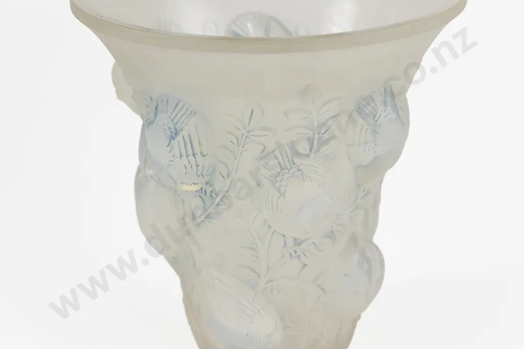 A Rene Lalique 'Saint-Francois' Vase Image 1++