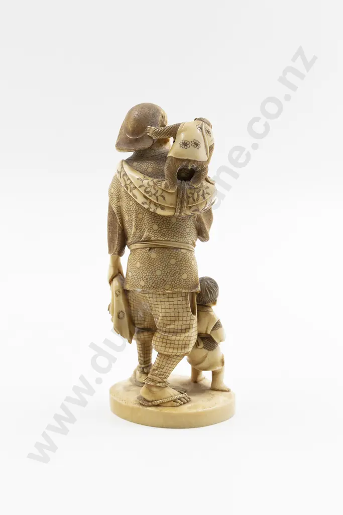 Japanese Signed Carved Ivory Figure of a Monkey Trainer Image 1++