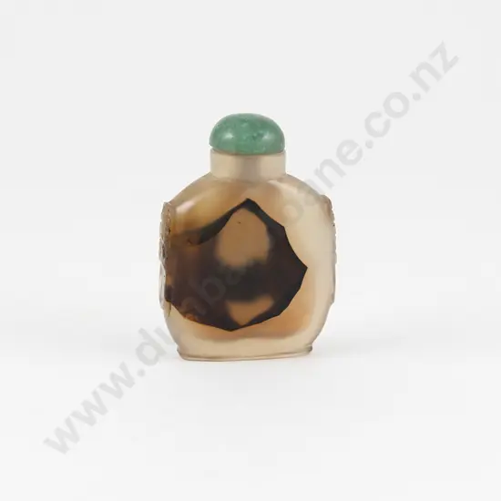 Chinese Agate Snuff Bottle