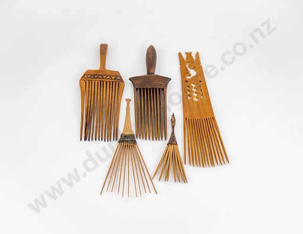 Five Pacific Island Combs Image 1++