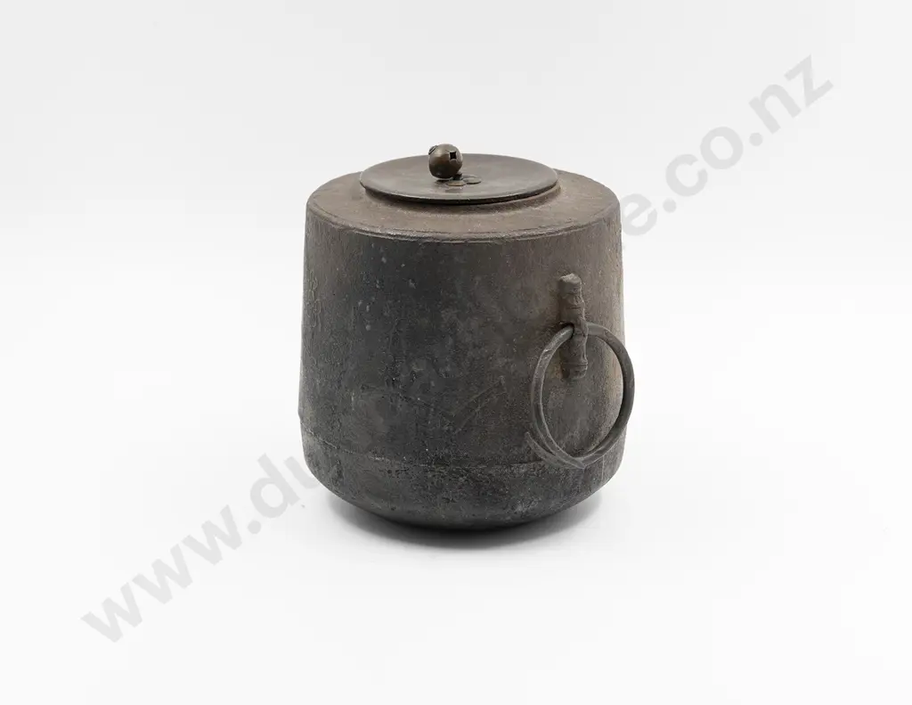 Japanese Edo Period Chagama Image 1++