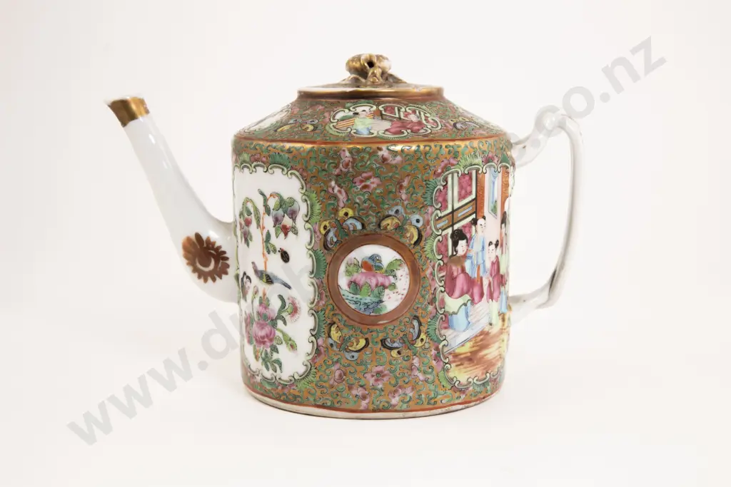 Chinese Famile Cantonese Teapot Image 1++