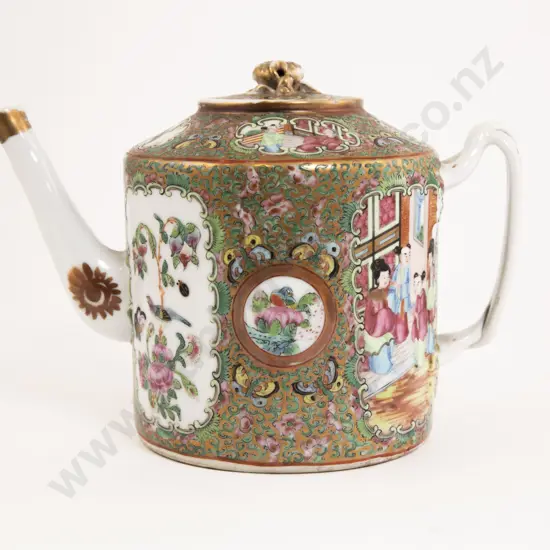 Chinese Famile Cantonese Teapot