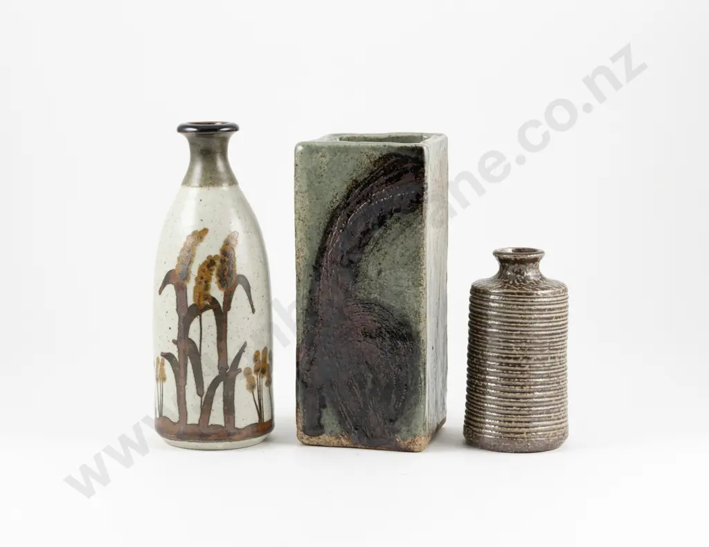 Three NZ Pottery Vases Image 1++