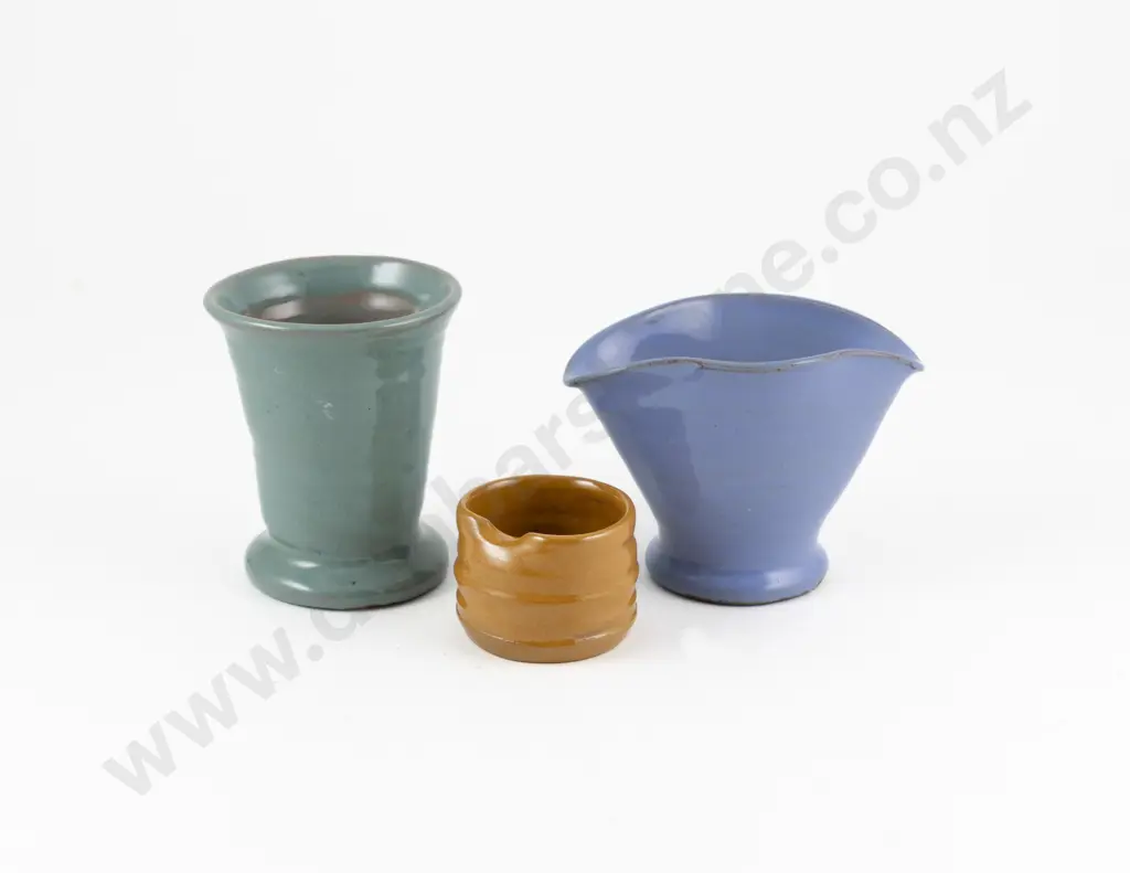 Three Elizabeth Matheson Paka Pottery Vases Image 1++