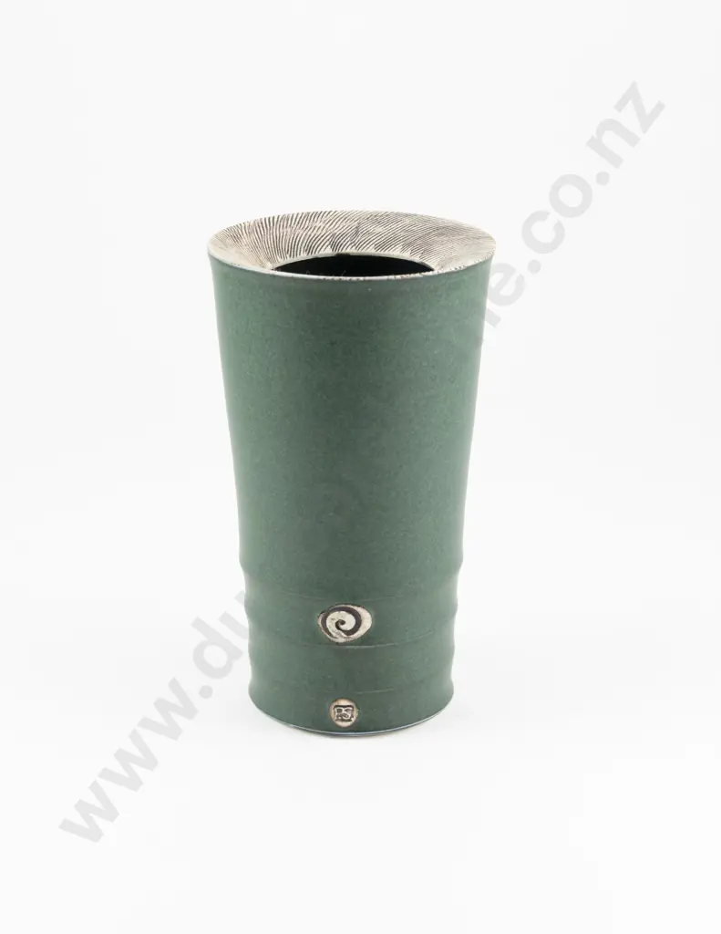 Peter Shearer Flared Ridged Vase Image 1++