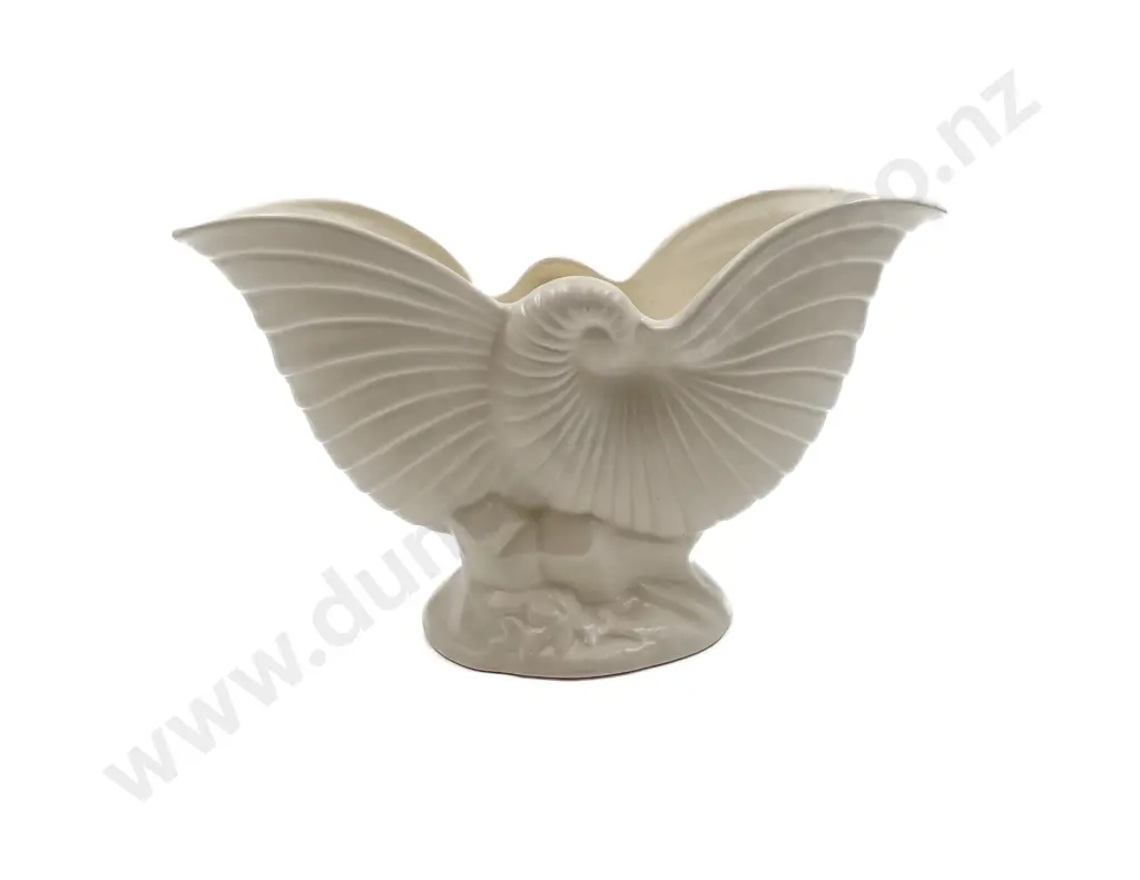 Crown Lynn Nautilus Vase Image 1++