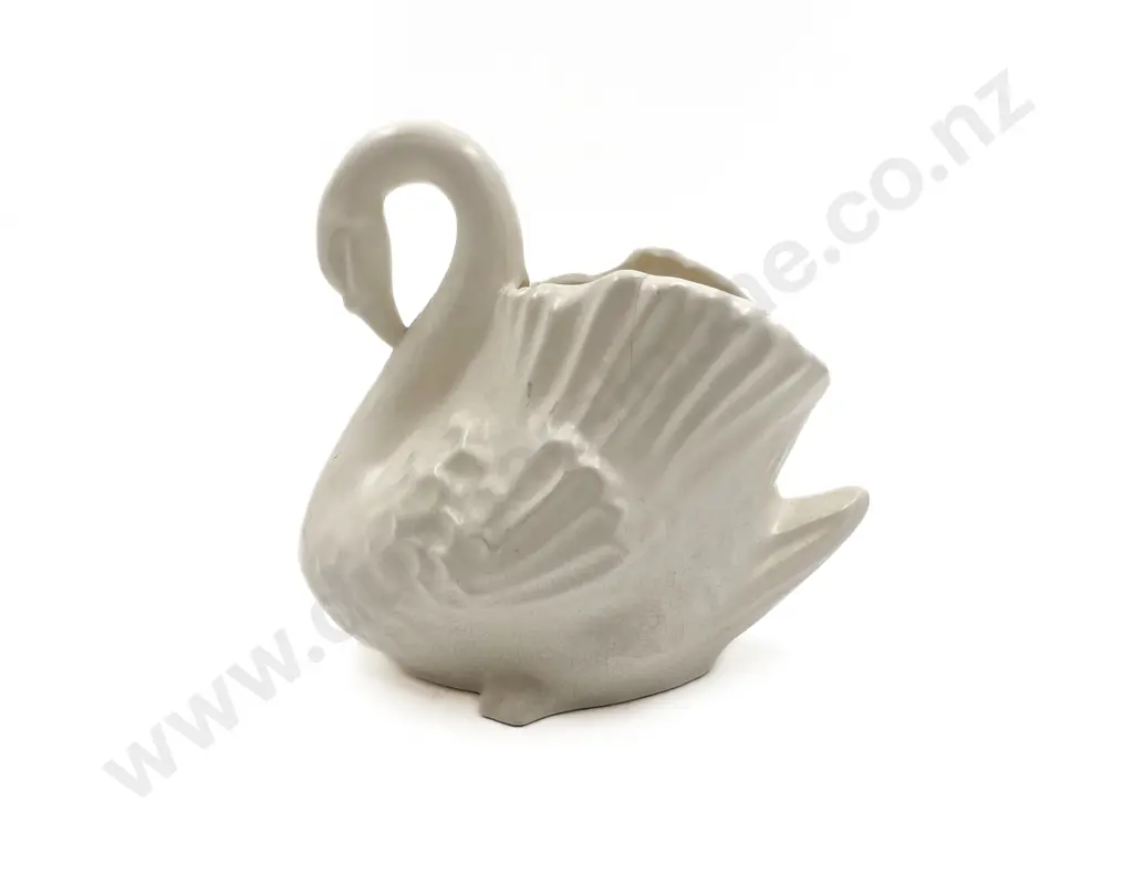 Large Crown Lynn Swan Image 1++
