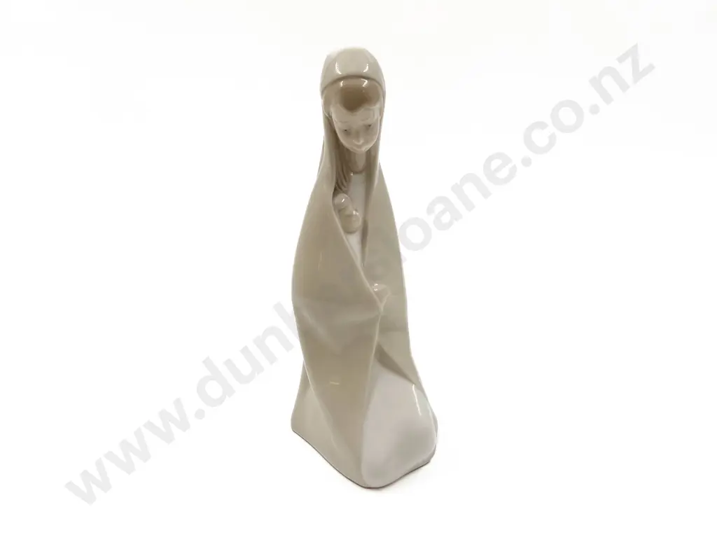 Lladro Mother and Child Image 1++