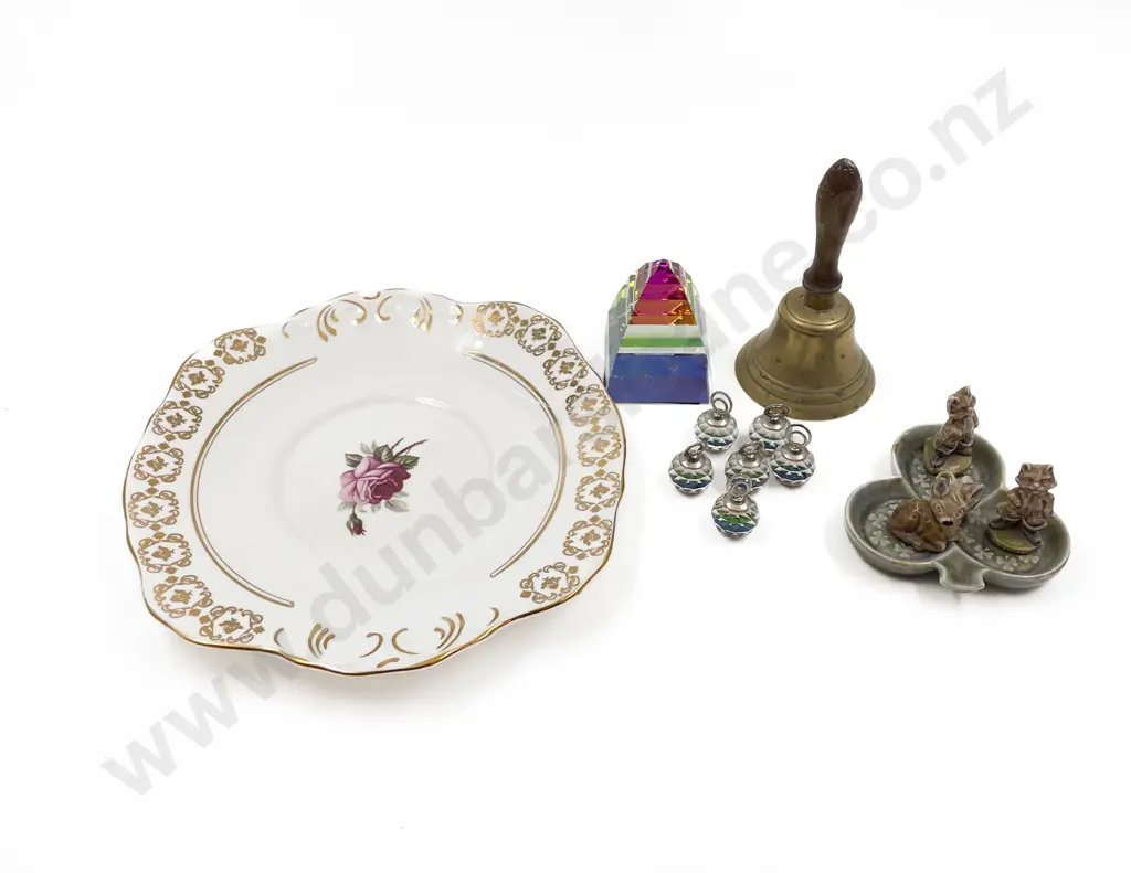 Small Qty of Assorted incl Wade Whimsies etc Image 1++