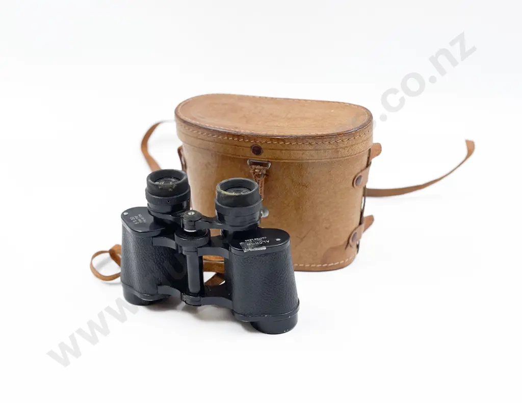 Case Set of Binoculars Image 1++