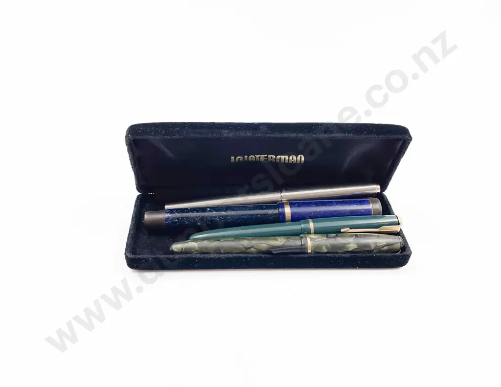Three Vintage Parker Pens and Other Image 1++