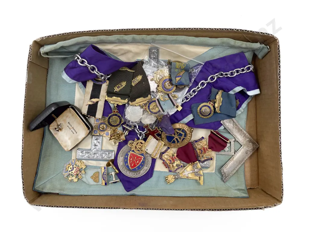 Collection Masonic Apron Ribbon Medals and Gear Image 1++