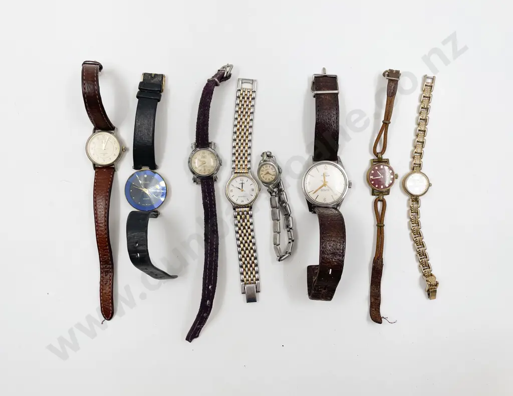 Collection Vintage Gents and Ladies Wrist Watches (8) Image 1++