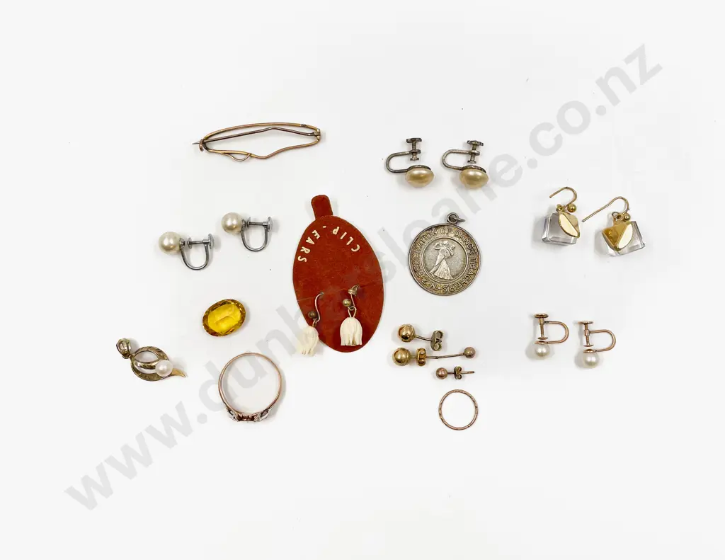 Small Collection of Various Jewellery Image 1++