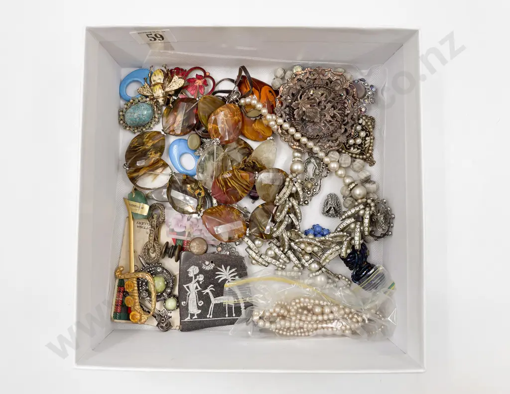 Collection Costume Jewellery Image 1++
