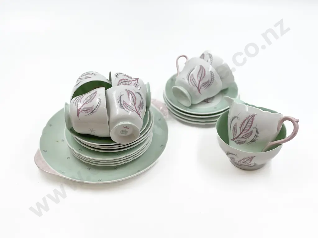 Shelley "Rhythm" Part Tea Set Image 1++