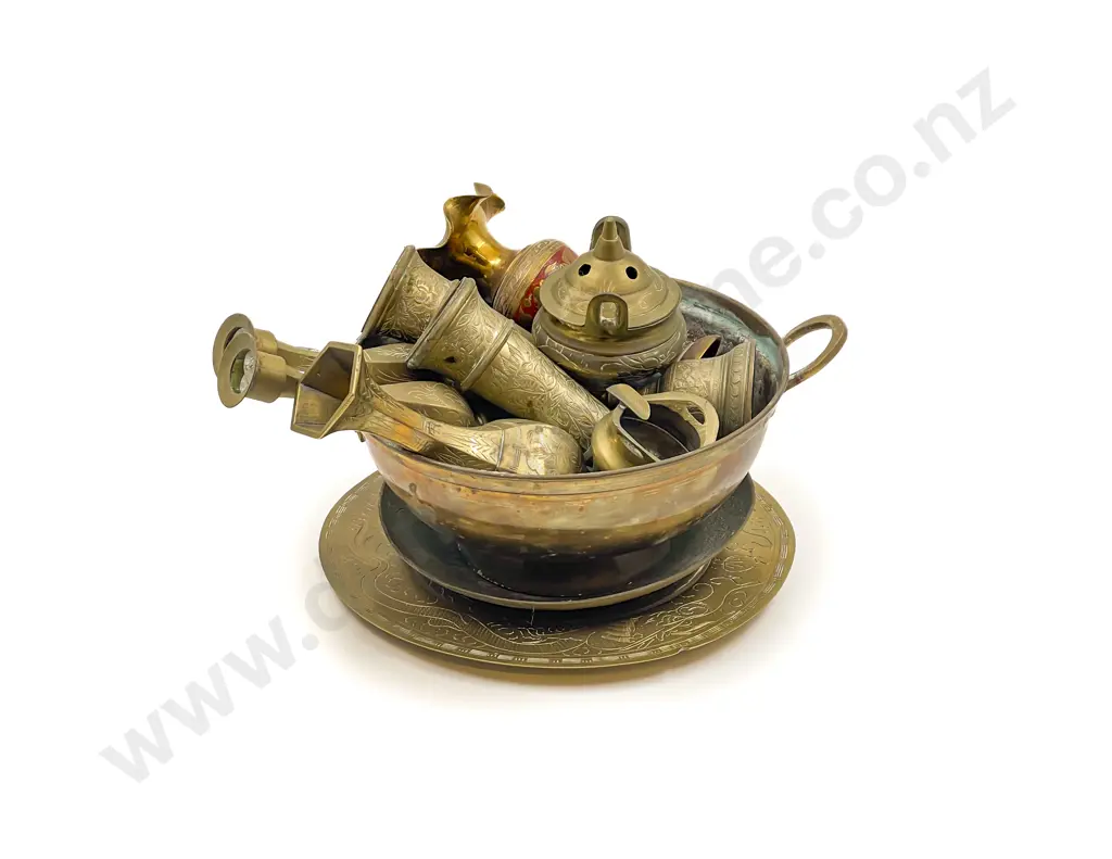 Qty of Assorted Brassware Etc. Image 1++