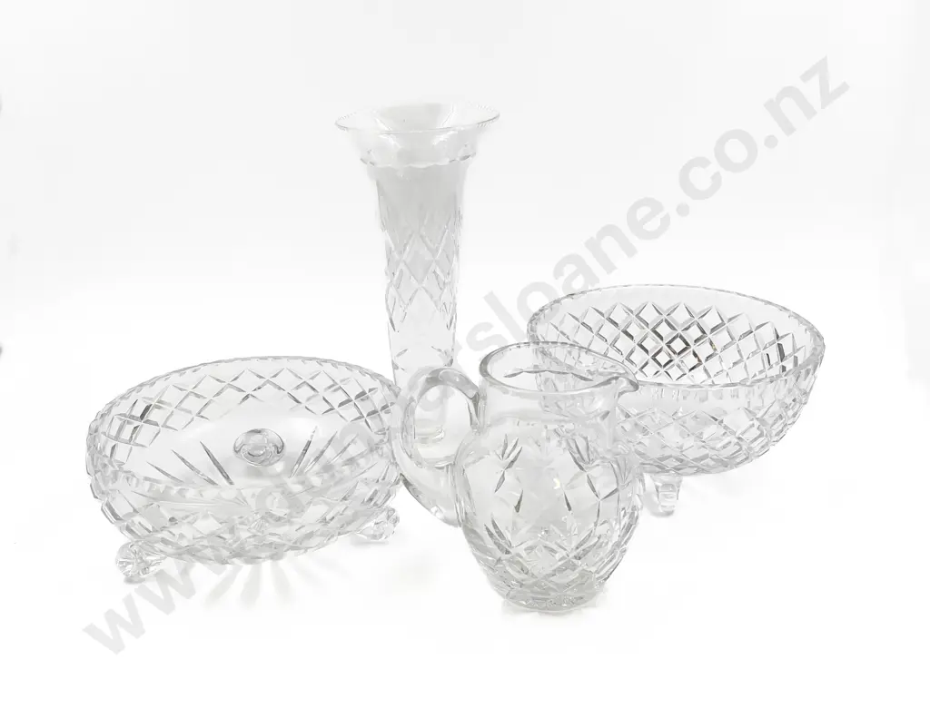 Four Pieces of Assorted Crystal Image 1++