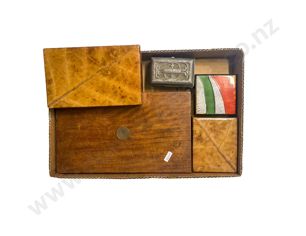 Qty of Assorted Vintage Boxes Image 1++