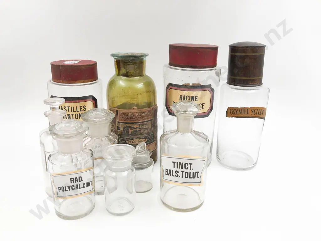 Qty of Assorted Glass Chemist Bottles Image 1++
