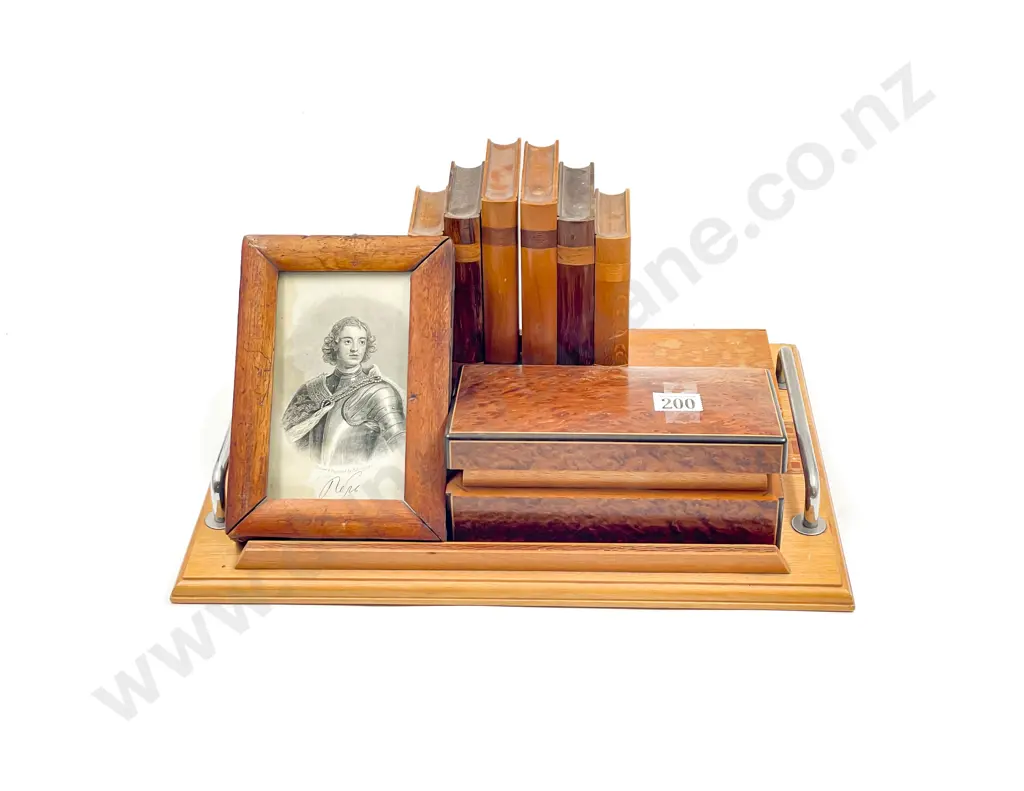 Qty of Assorted Woodware incl Bookends Image 1++