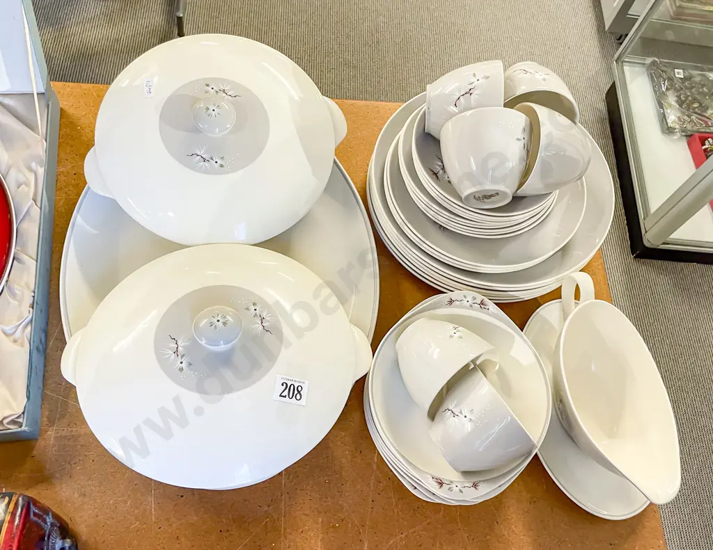 RD "Frost Pine" Pattern Part Dinner Set Image 1++