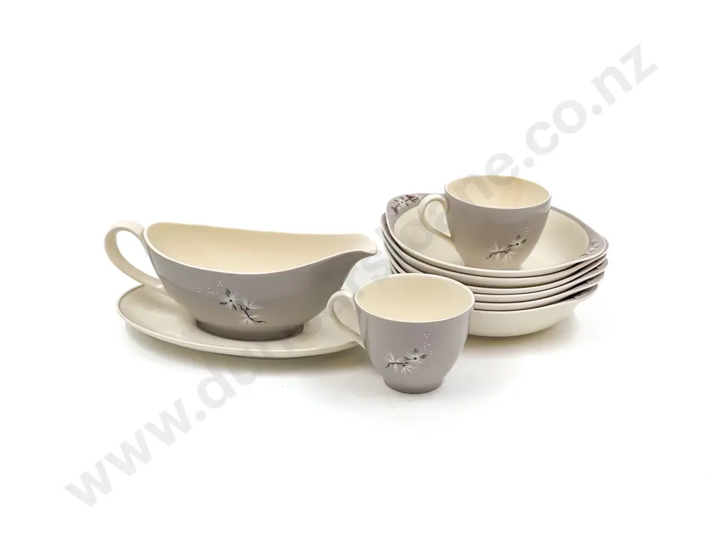 RD "Frost Pine" Pattern Part Dinner Set Image 1++