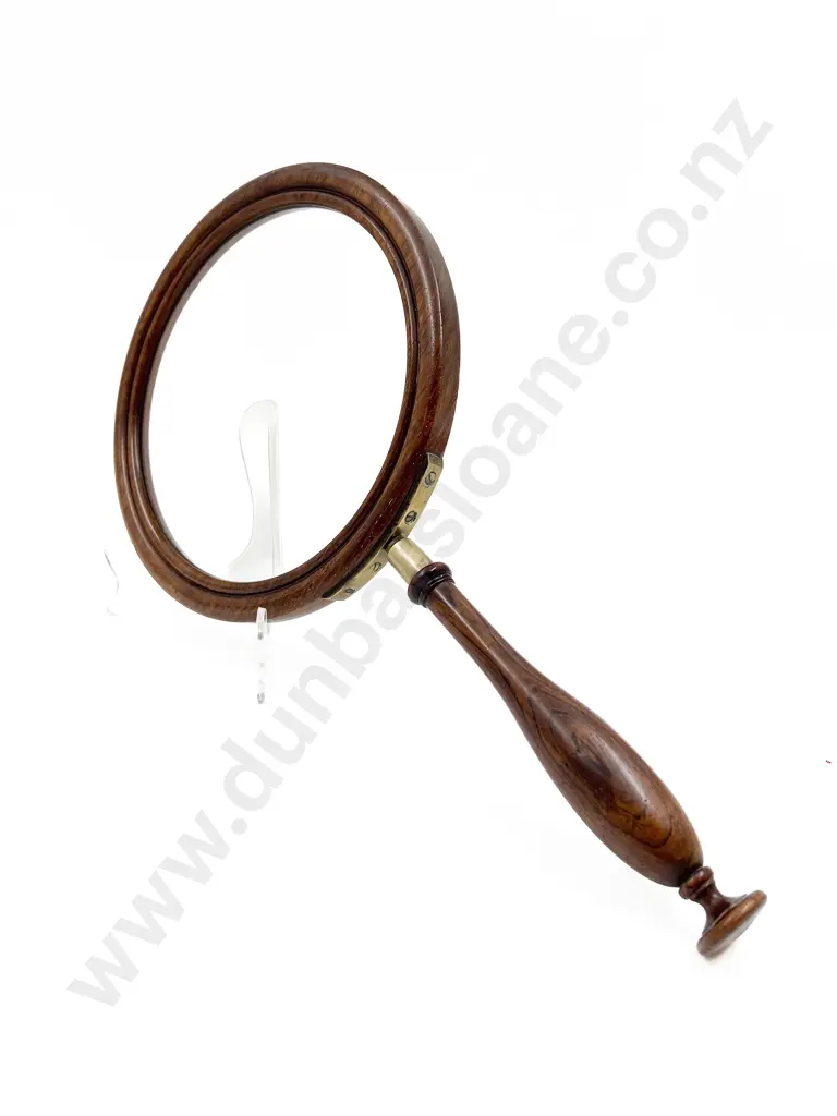 Georgian Gallery Magnifying Glass Image 1++