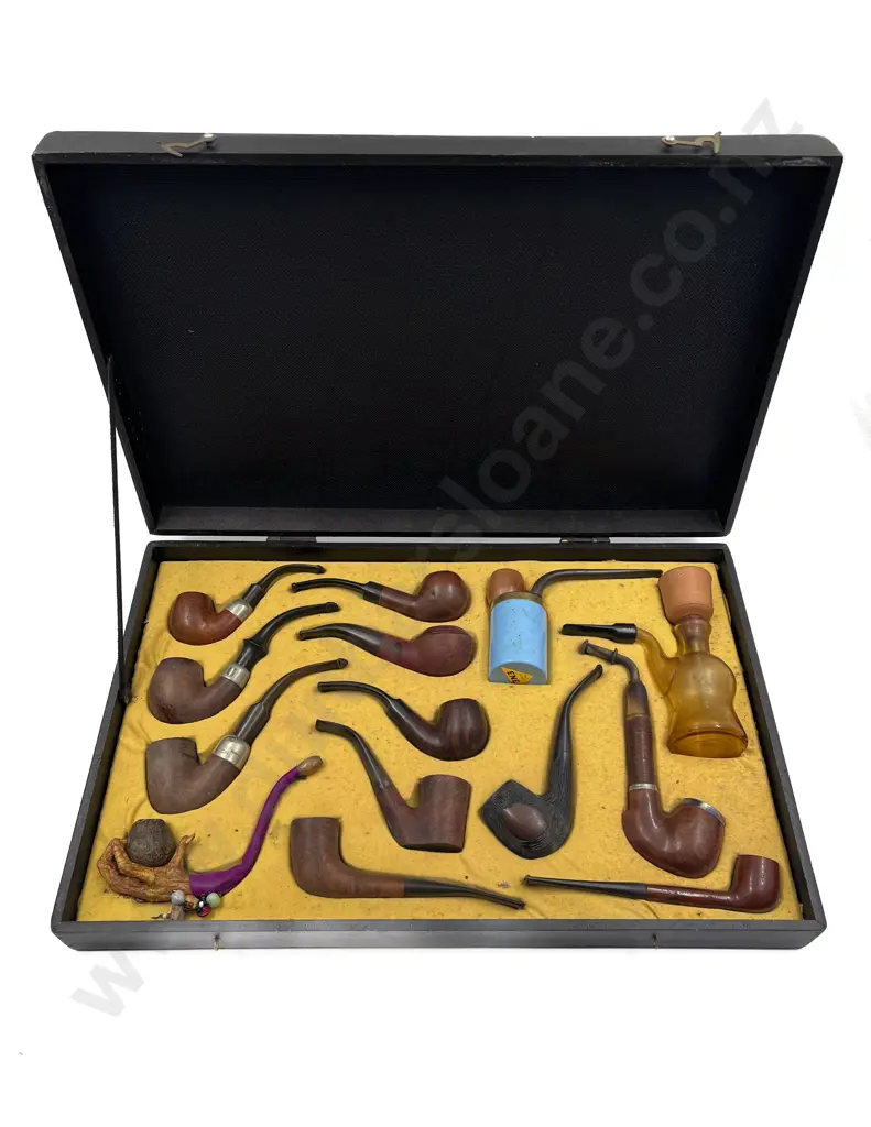 Cased Set of Fourteen Assorted Vintage Smoking Pipes Image 1++