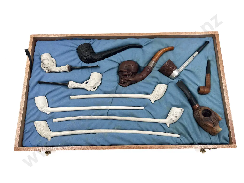 Cased Set of Eleven Assorted Vintage Smoking Pipes Image 1++