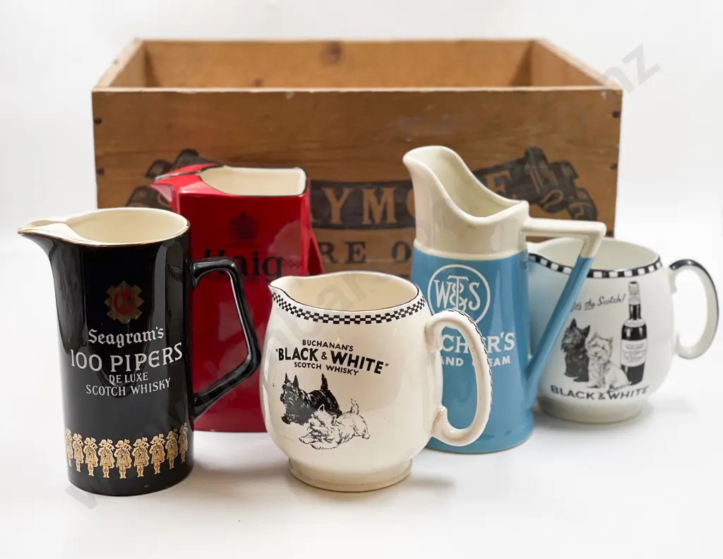 Vintage Whisky Crate with Five Assorted Whisky Jugs Image 1++
