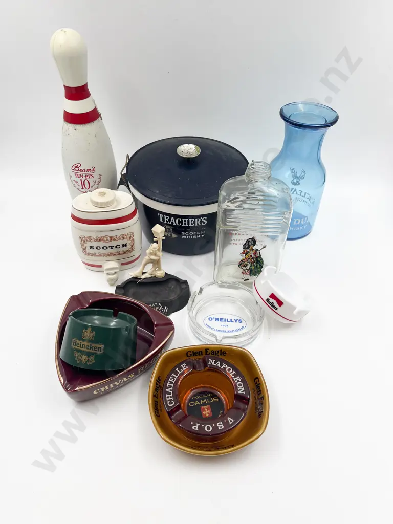 Qty of Assorted Whisky Advertising Image 1++
