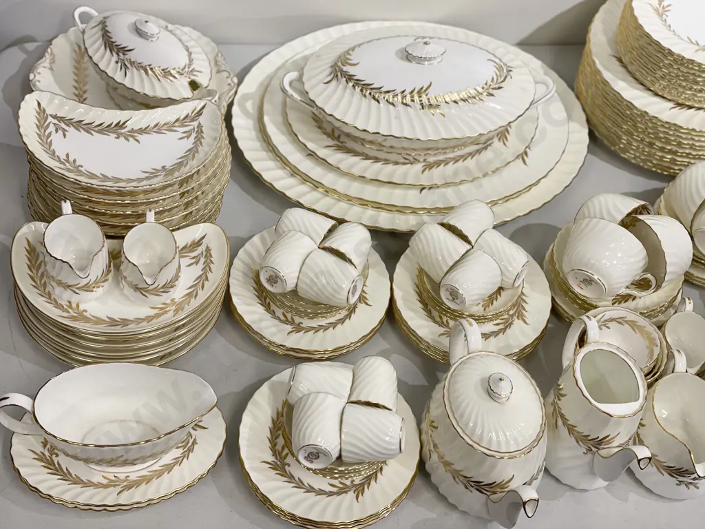 Minton "Golden Symphony" Dinner Service Image 1++