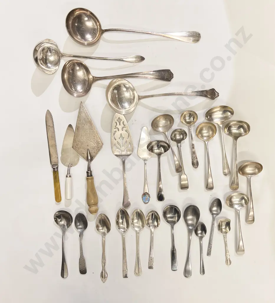 Qty of Assorted Cutlery Image 1++