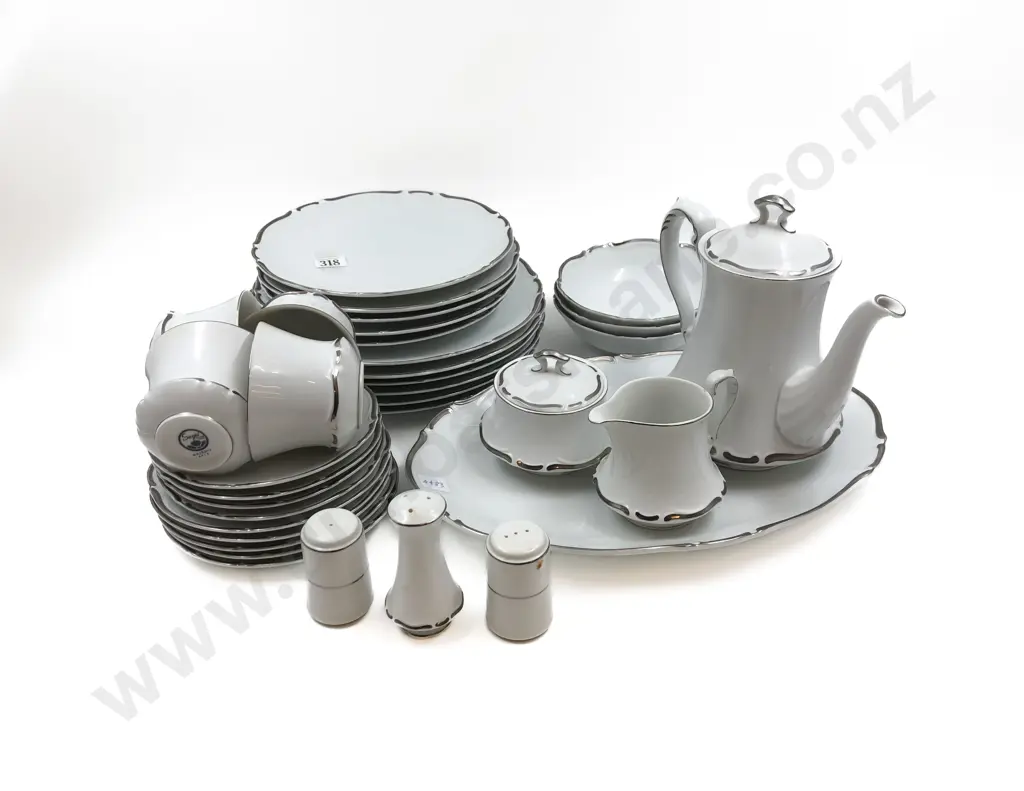 Japanese Part Dinner Set Image 1++