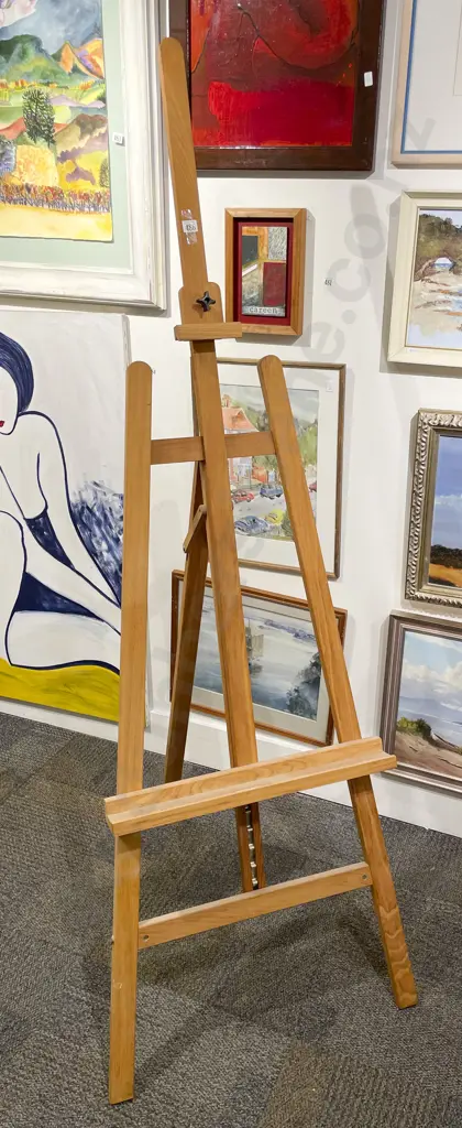 Artists Easel Image 1++