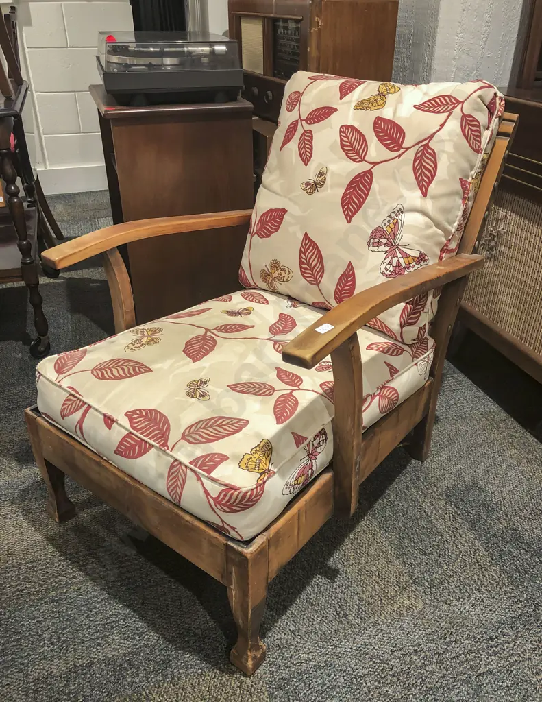Mid Century Easy Chair Image 1++