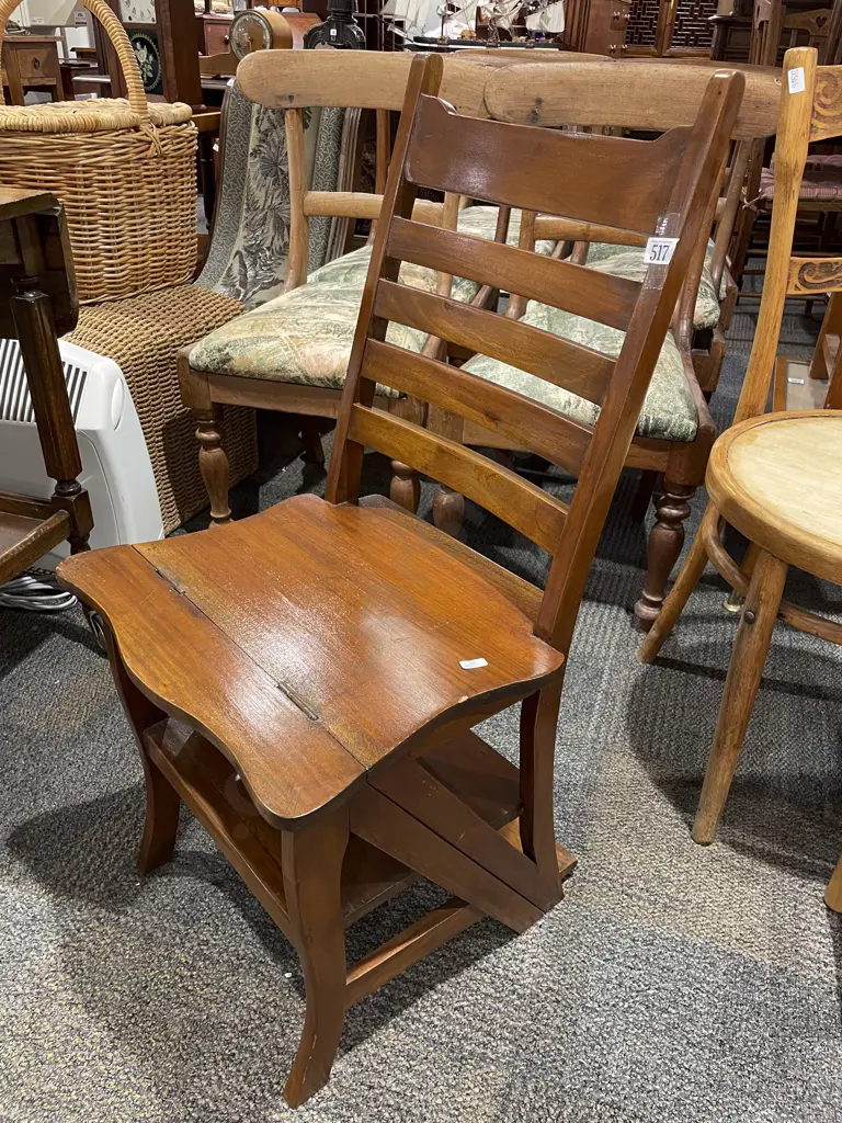 Metamorphic Kitchen Chair/Step Stool Image 1++