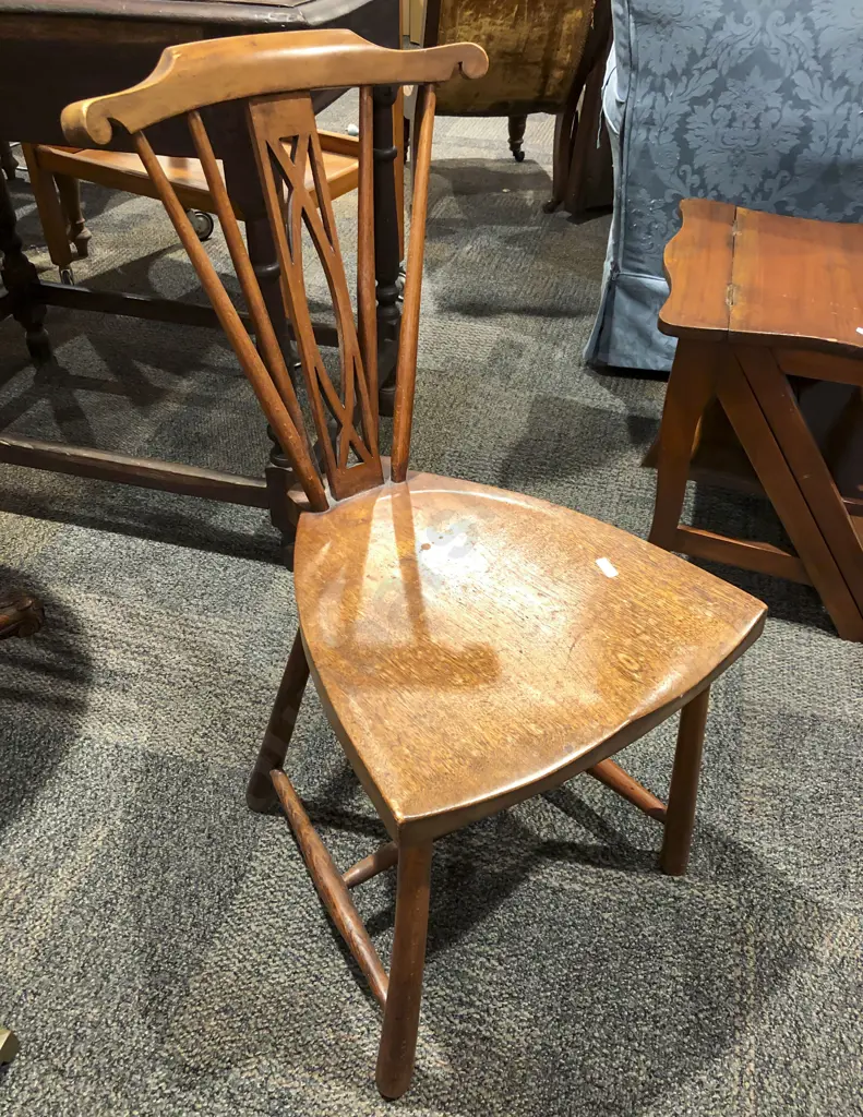 Spindle Back Side Chair Image 1++