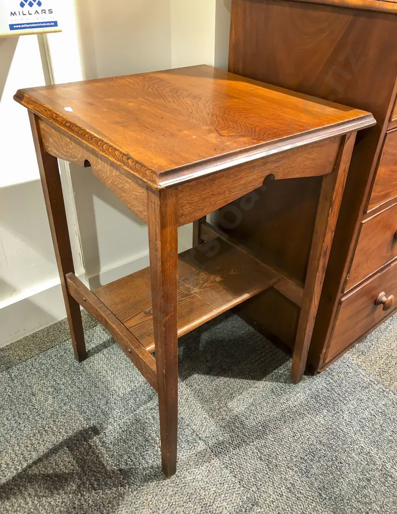 Square Oak Two Tier Side Table Image 1++
