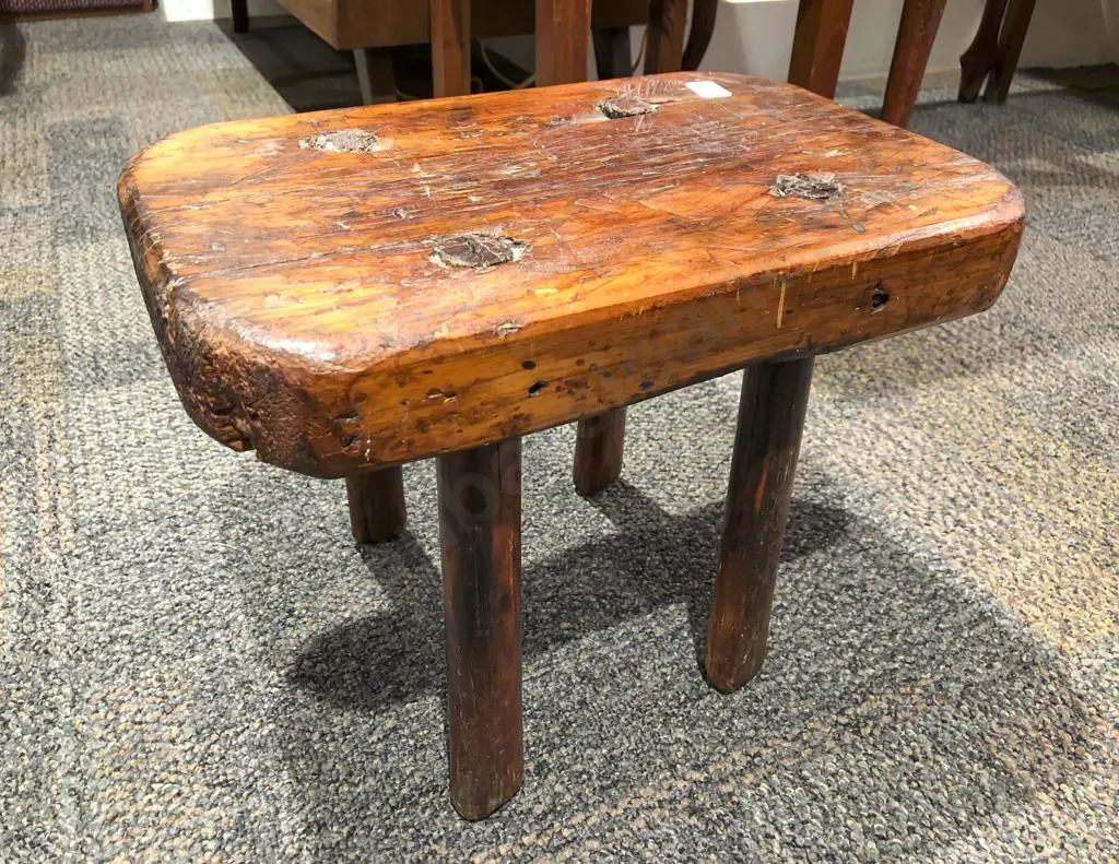 Small Stool Image 1++