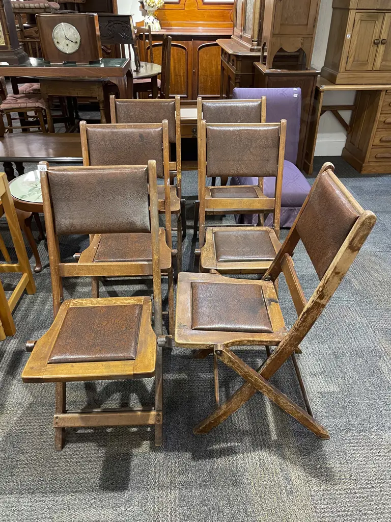 Set of Six Vintage Folding Chairs Image 1++