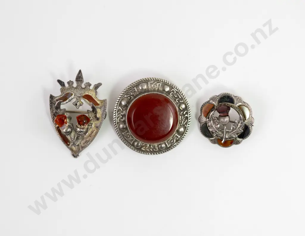 Three S/S Scottish Pebble Brooches Image 1++