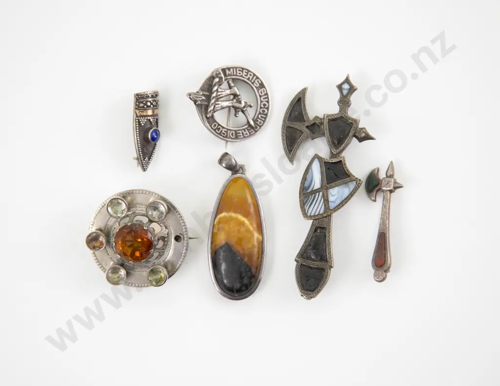 Five S/S Scottish Brooches and Pendant Image 1++