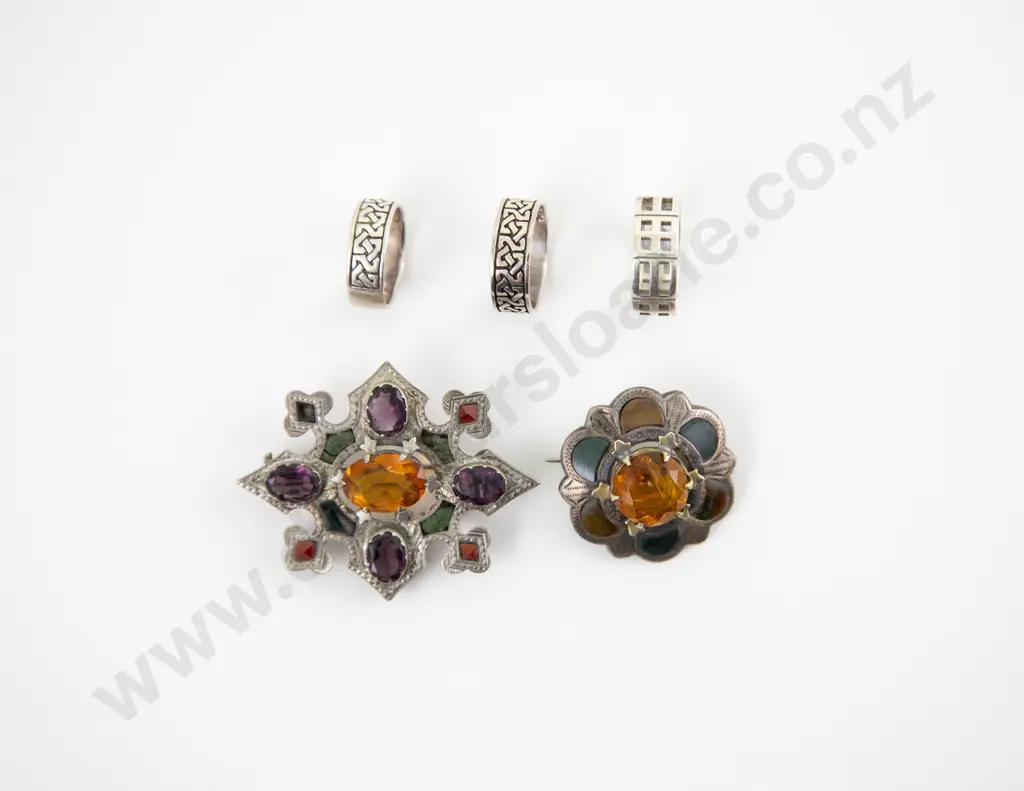 Two S/S Scottish Pebble Brooches with Three S/S Rings Image 1++