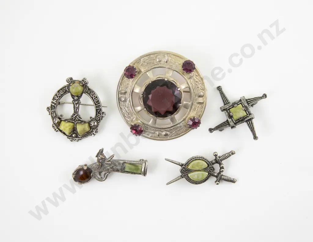 Scottish Kilt Brooch with Four Brooches Image 1++