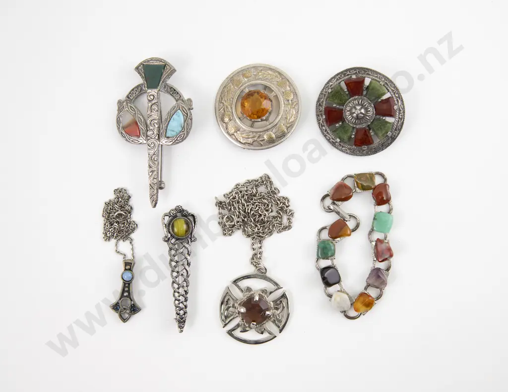Collection of Assorted Scottish Jewellery Image 1++