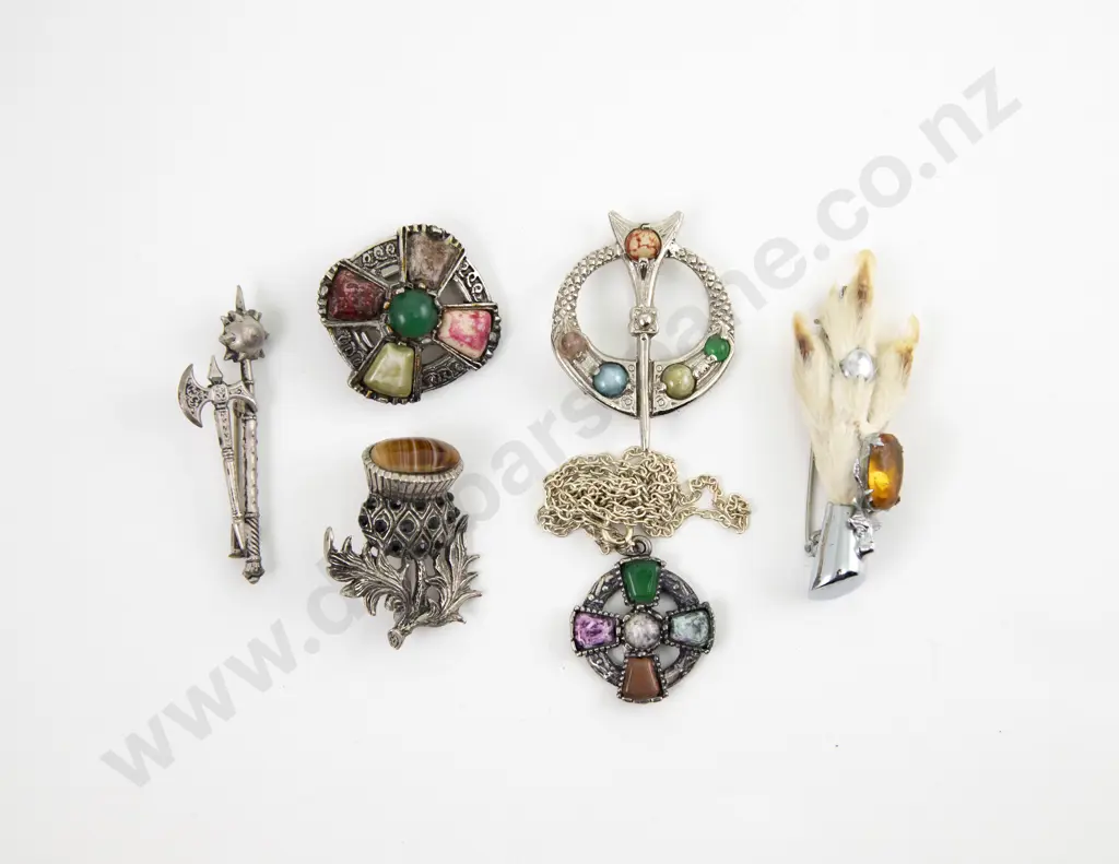 Collection of Assorted Scottish Jewellery Image 1++