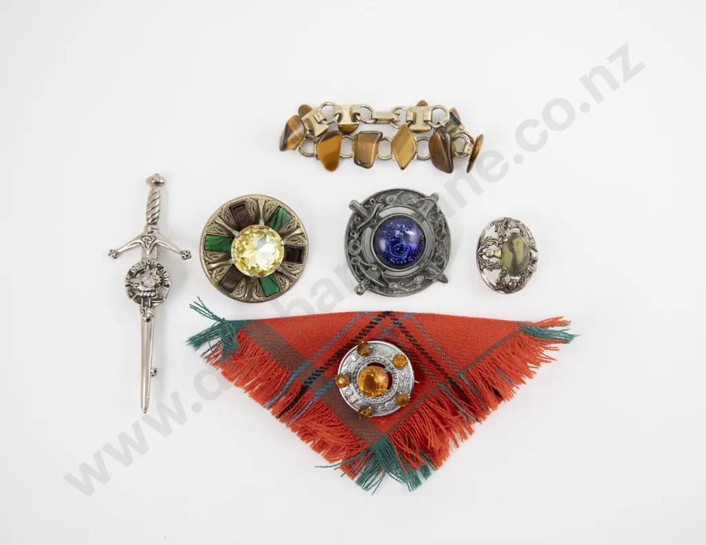 Collection of Assorted Scottish Jewellery Image 1++